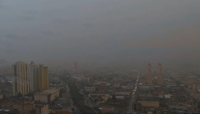 Alerta vermelho atinge 265 municípios paranaenses devido a tempestades severas