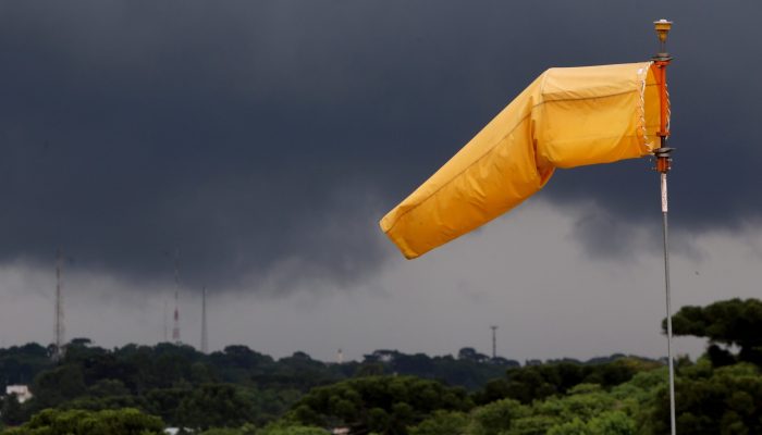Paraná entra em alerta para temporais severos e ventos de até 70 km/h